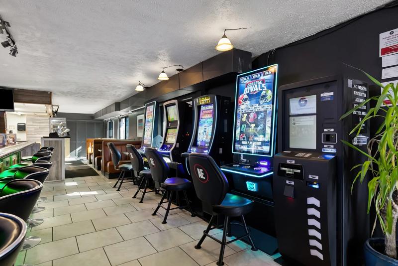 ABVI_LincolnAirportNE_Amenities_Games - AB6B0732-B0B8-4EBD-B1BE08A689D8D965