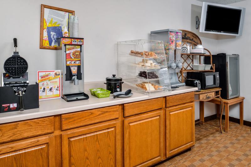 ABVI_EllsworthKS_Dining_Breakfast Area_Buffet - AC1833F8-5A11-40EA-898B98A0390AAD05