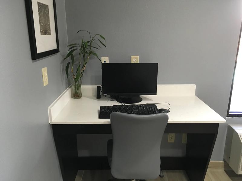 ABVI_DenhamSpringsBatonRougue_Amenities_Business Center - AD80B1FA-E99F-4CF7-8FB58939BCFDEBED