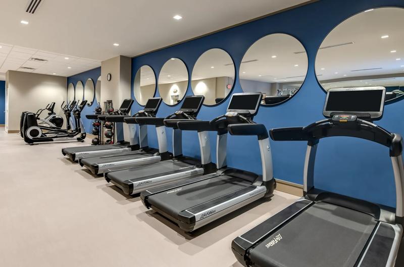 SHR_ColumbusDowntown_Amenity_FitnessCenter_Treadmills - ADAF7D38-FD36-4330-AC73172685BC4CB0