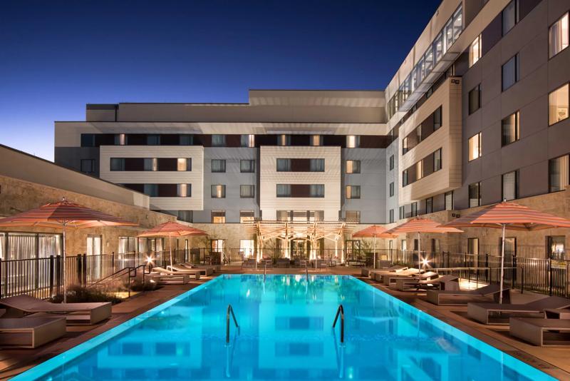 SHR_BeeCaveAustin_Exterior_Pool_Night