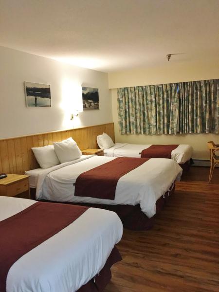 CBVI_RiverViewHotel_YT1285_ThreeBeds2 - B1B8E30F-244D-457F-8C65D993E51D84E3