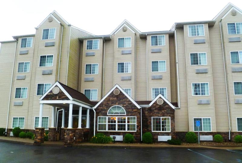 SEH_Morgantown_Exterior-Front-1 - B48130A1-ABEB-424C-9EDD71006FC7474F