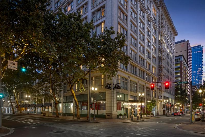 TRS_PortlandDowntown_Exterior_Street View_Twilight - B6235B2E-53D9-4BB7-BF731848D115556B