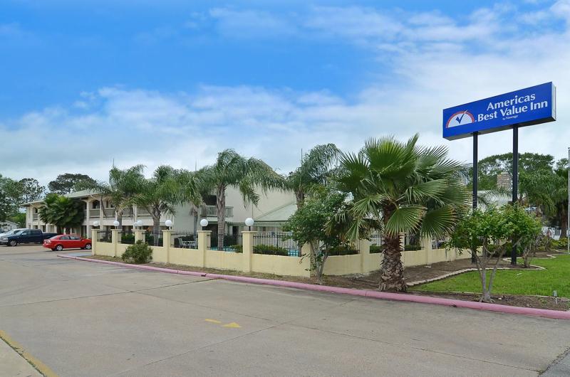 ABVI_WestColumbia_TX1924_Exterior2 - B7205450-A465-4B9A-B22808763F2ACDC2