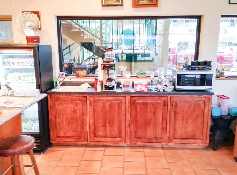 ABVI_NorthPlatteNE_Dining_Breakfast Area - B720C86C-864C-4EB5-892855602C45B1F3