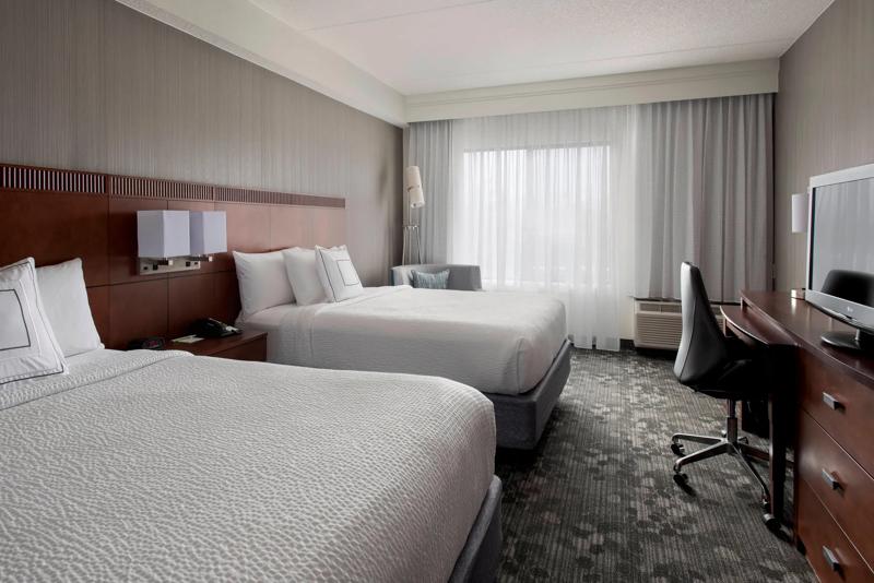 SEL_BostonMilford_GuestRooms_Two Queens - B7993E58-64E5-492B-858BD575C1BB53D7