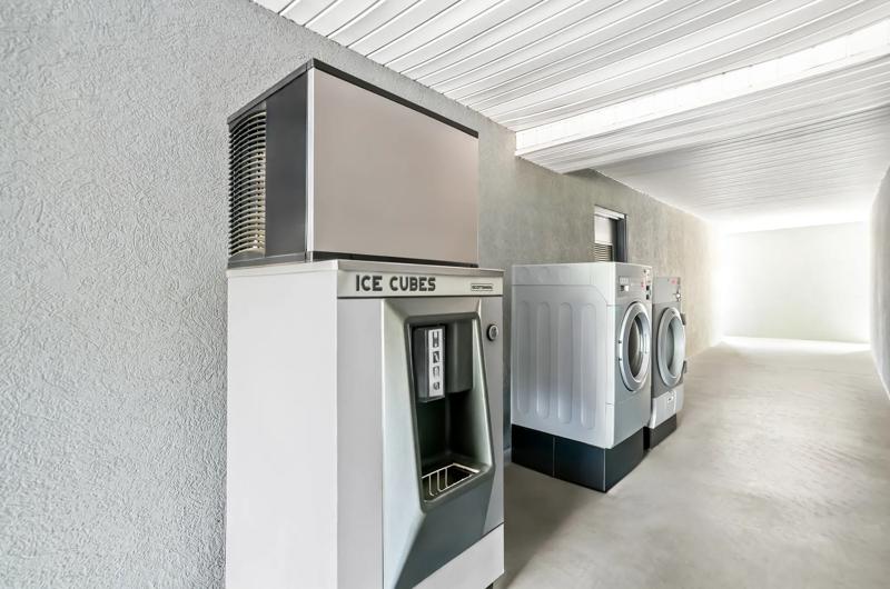 ABVI_RomeGA_Amenities_Ice Machine - B872B52A-C8FC-49E7-B9DF13C8F99F12E6