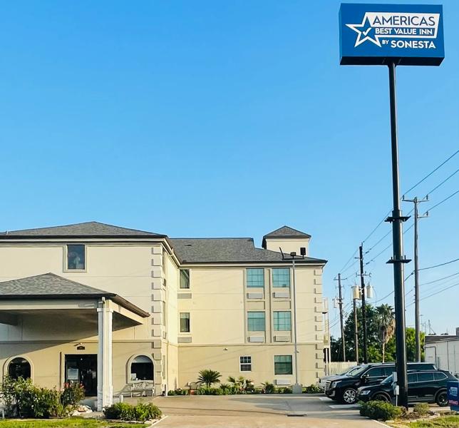 ABVI_LaPorte_TX6905_Exterior (1) - B904F27B-71AE-49F6-A70CF46590C90E8E