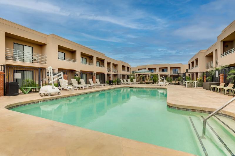 Amenities & Features