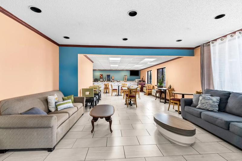 ABVI_McMinnvilleTN_Lobby_Seating - BA5E7970-08B2-4359-855C3797F7DE45C7