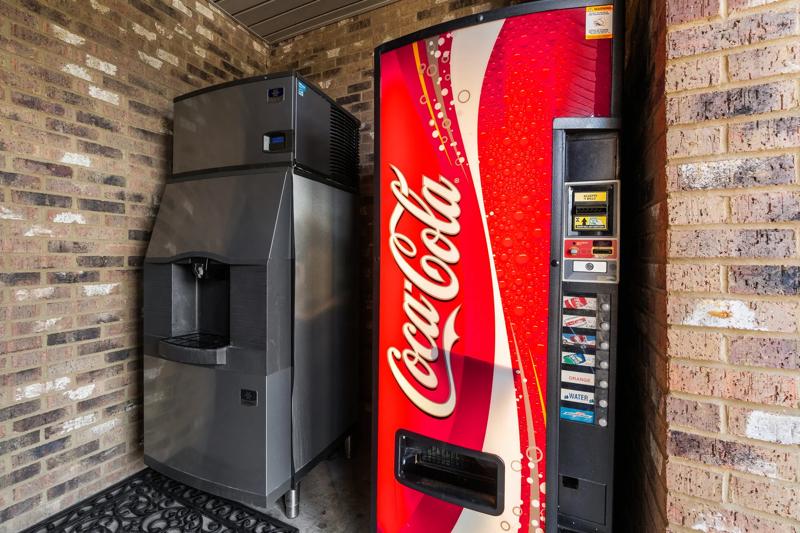 ABVI_ByhaliaMS_Amenities_Vending - BC399CCB-1EDF-4732-BED0C221C3D9DD68