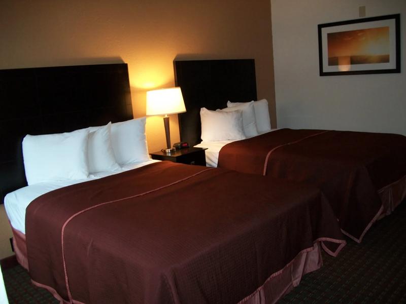 ABVI_RomulusDetroitAirportMI_GuestRooms_Two Queens_Room - BC88DBE2-D485-4AD9-B4F7998EAEFD24C8