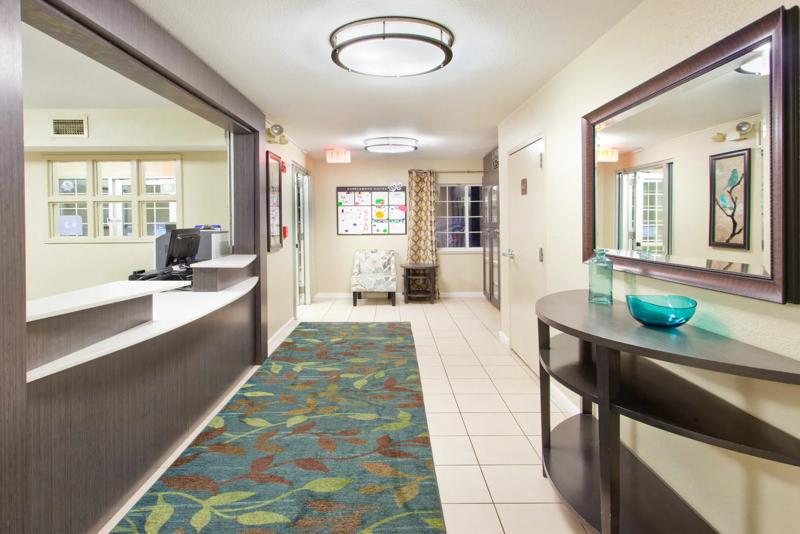 SIM_DetroitTroy_Lobby_Enterance - BDDF55DA-C6DC-48C3-A6921A2B0A7FBFBC