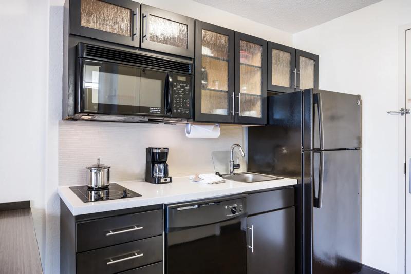 SIM_CharlotteUniversity_GuestRooms_Kitchen - BE68F28B-9647-40D3-8D808CB8ECB0DEBD