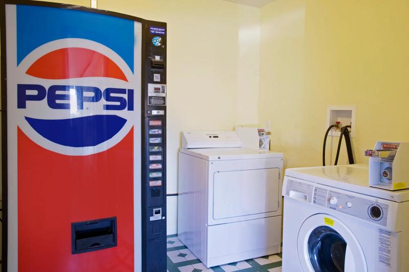 ABVI_LivermoreCA_Amenities_Laundry and Vending - BECF42AF-687F-4650-9C668254F3313E31