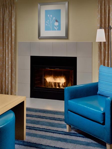 SES_Flagstaff_Suite_Fireplace - BF7DC720-70F1-4338-BFED109D2870EC4F
