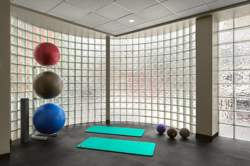 SHR_FortLauderdale_Amenity_FitnessCenter_YogaCorner - C03D85B8-C949-4315-9CE5EA579C9FD48F