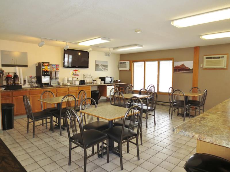 AVBI_AtlanticIA_Dining_Breakfast Area_Seating - C0AEC6B3-6774-4B44-8B3DC6646BD9DD74