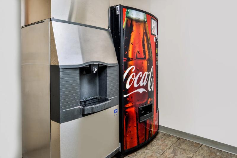 ABVI_EllsworthKS_Amenities_Vending - C1A673F5-779A-4E9D-9F31160917D07F46