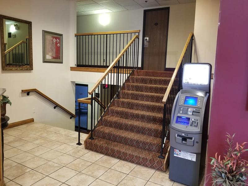 ABVI_StLouisSouthMO_Amenities_ATM - C53C2A9F-0321-4C86-80337F773C661E14