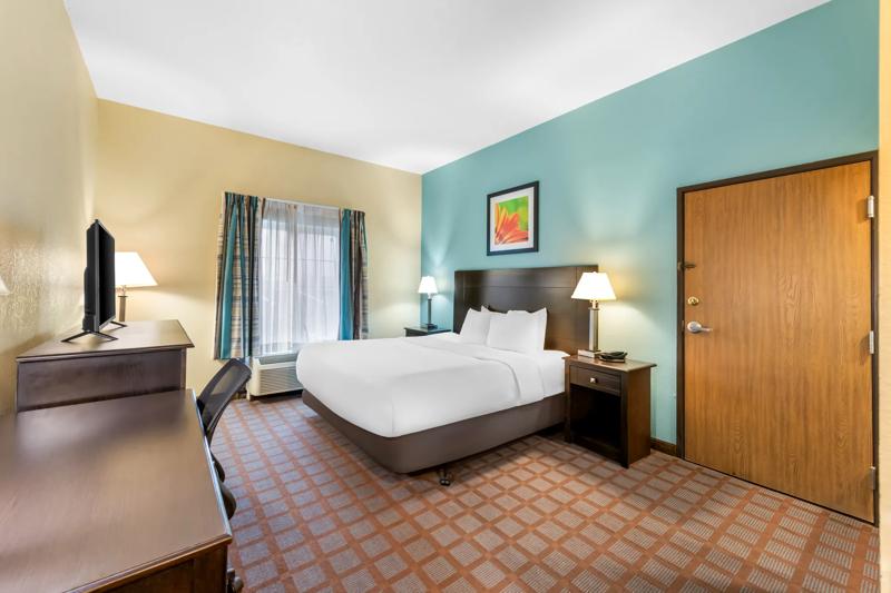 RLIS_Blue Springs_Guest Room - C59C53CC-1F4B-486C-B45D17B77D465B49