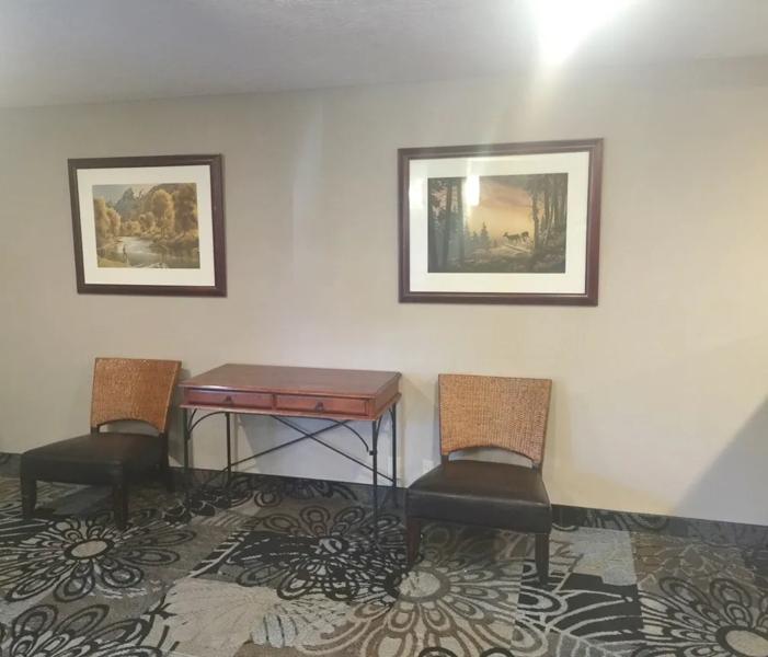 ABVI_BoiseID_Lobby_Seating - C67F7AD1-6FB3-4776-B39B64C8934A1749