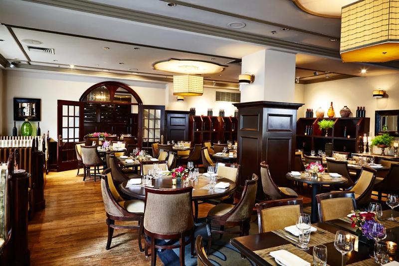 TRS_AllegroChicago_Dining_312Chicago_CentralMezzanine - C837AC89-90AD-47B6-A5563C72C035A81C