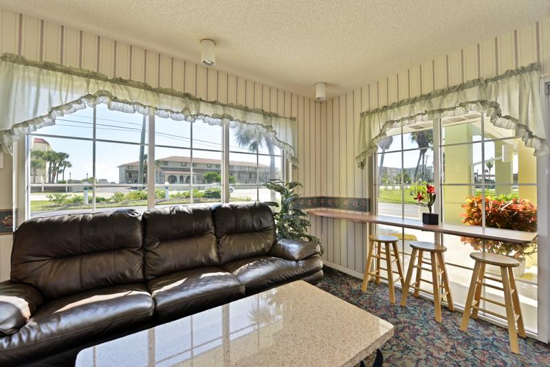 ABVI_SatelliteBeachMelbourneFL_Lobby_Seating - C9DD972E-34F1-46CE-AD6502425C0FE0CA