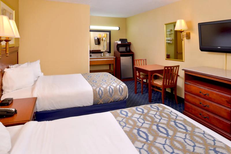 ABVI_MonroevilleAL_GuestRooms_Two Queens_Room Amenities - CAD8E1F0-034C-41BD-B656F91EEB27528F