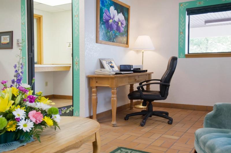 ABVI_Torrington_WY0746_BusinessCenter - CD82561F-76BD-402C-91B2A0BC3F65ACAD