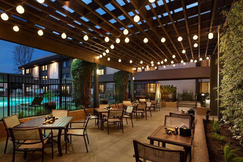 SHR_SiliconValley_Dining_Manzanita_OutdoorPatio - D0BF5174-D268-4E33-B4DCB3A7BA5D48D2