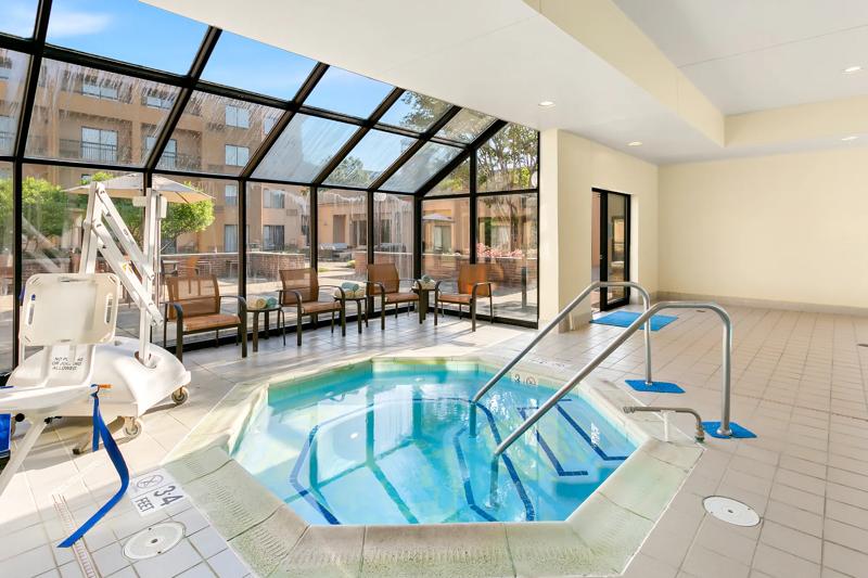 SEL_GreenbeltCollegePark_MD3623_Pool_2 - D15E7063-70E1-4543-8537E113BC6BD6AD
