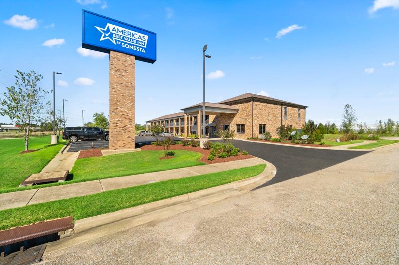 ABVI_ByhaliaMS_Exterior_Sign - D4EA7C43-BD3D-4518-87CA3E07F5CE9243