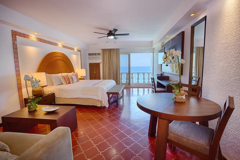 A deluxe studio room at Costa Sur