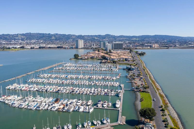 Hotel near Emeryville Marina