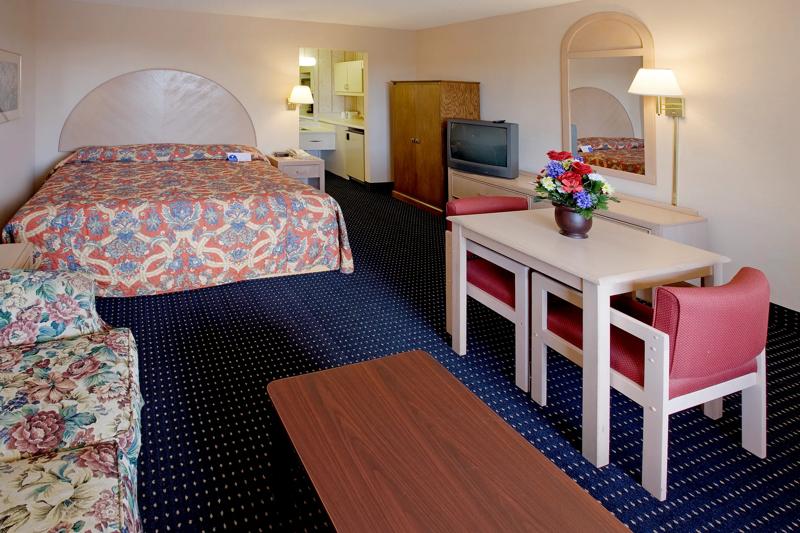 ABVI_MurfreesboroTN_GuestRooms_King Suite_Room - DD39B720-A65E-4BCB-8CEBB8A3F301646B