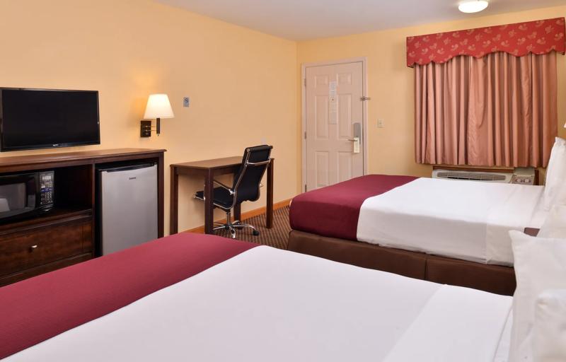 ABVI_BryantLittleRockAR_GuestRooms_Two Queens_Room Amenities - DDFFA896-C17D-4A3F-83046363C15500A7