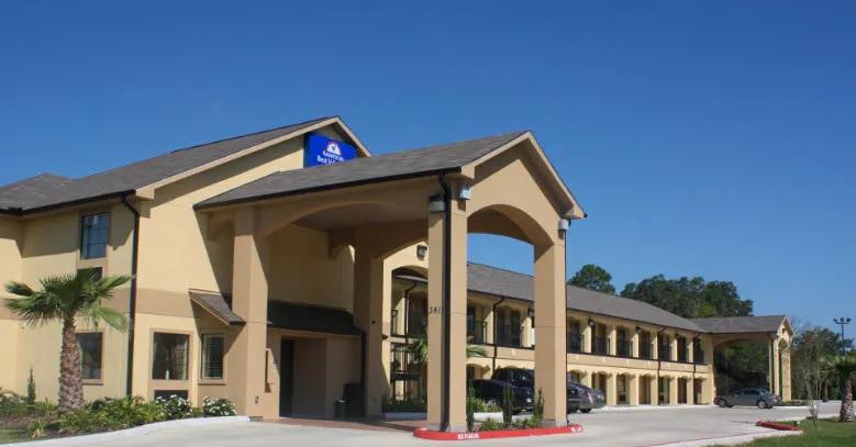 ABVI_LakeCharlesExit11LA_Exterior_Front_Angled - DE97B7F7-4951-455A-A0DFC09C26C184AA