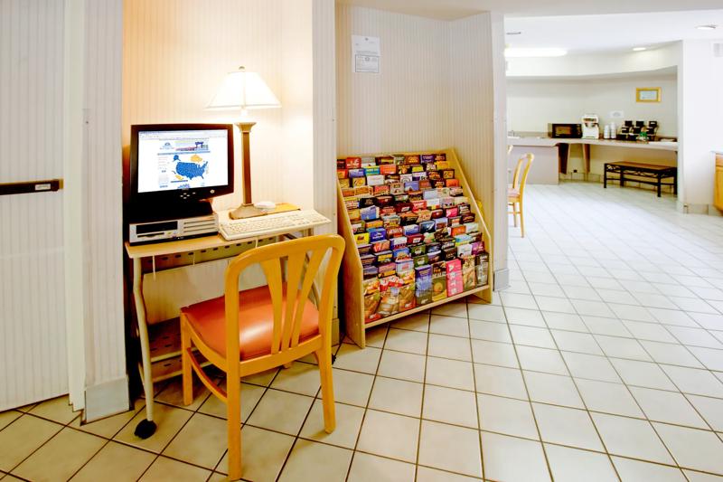 ABVI_AddisonDallasTX_Amenities_Business Center - DF132F43-60BD-434C-9E1A8F4C72A8684A