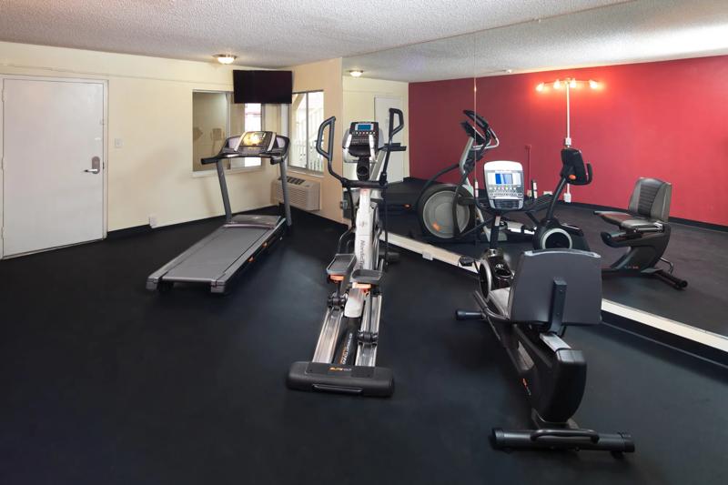 RLIS_Redding_Gym - E002FF18-966A-4A17-BD70E99A75E2A1EC