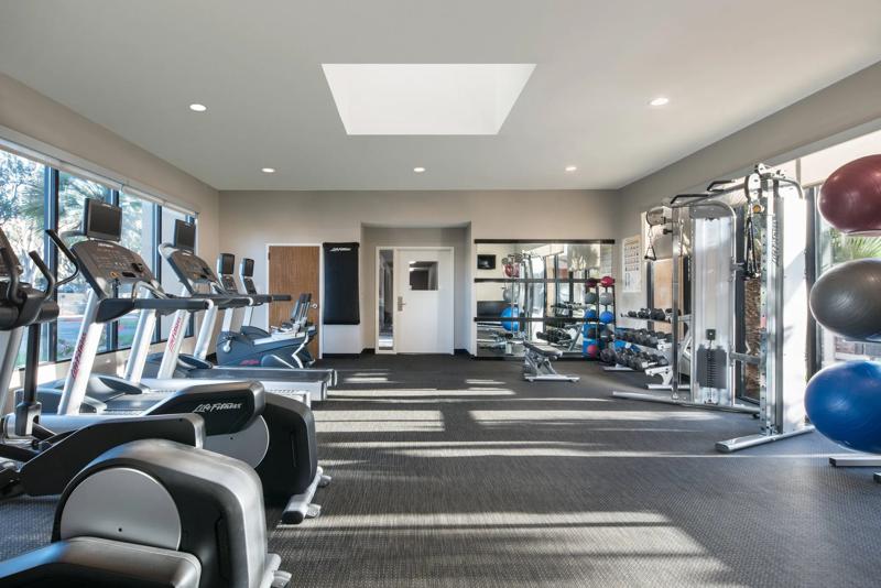 SEL_LosAngelesLAXElSegundo_Amenity_FitnessCenter - E0E5B689-B345-45FF-90D647F2C10501A7