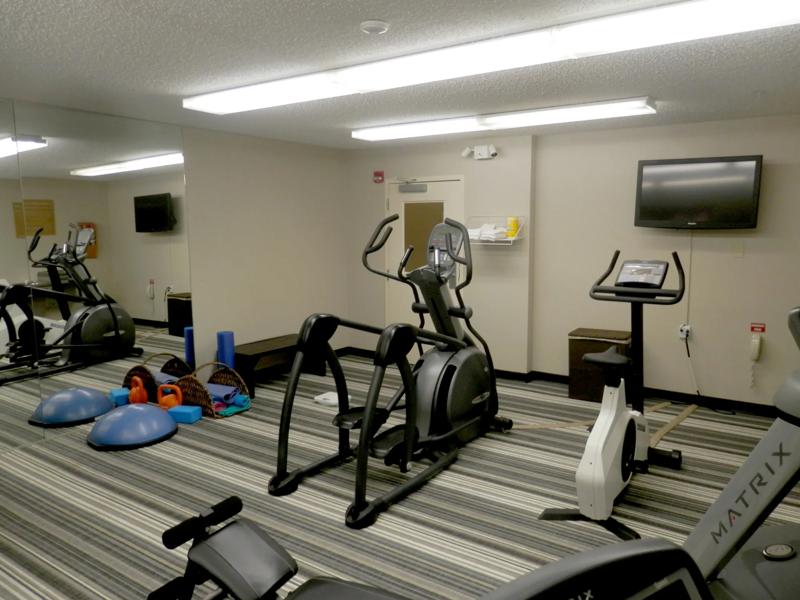 SIM_HoustonNASAClearLake_Amenities_Fitness Center_Bike - E1F1D21C-0E1D-40C2-A87113F31D4D8071