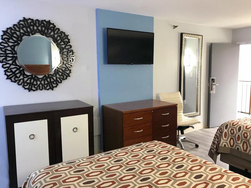 ABVI_DecaturGA_GuestRooms_Two Doubles_Room Amenities - E27D62CD-3C7C-480A-9173AFBC41CBE0D1