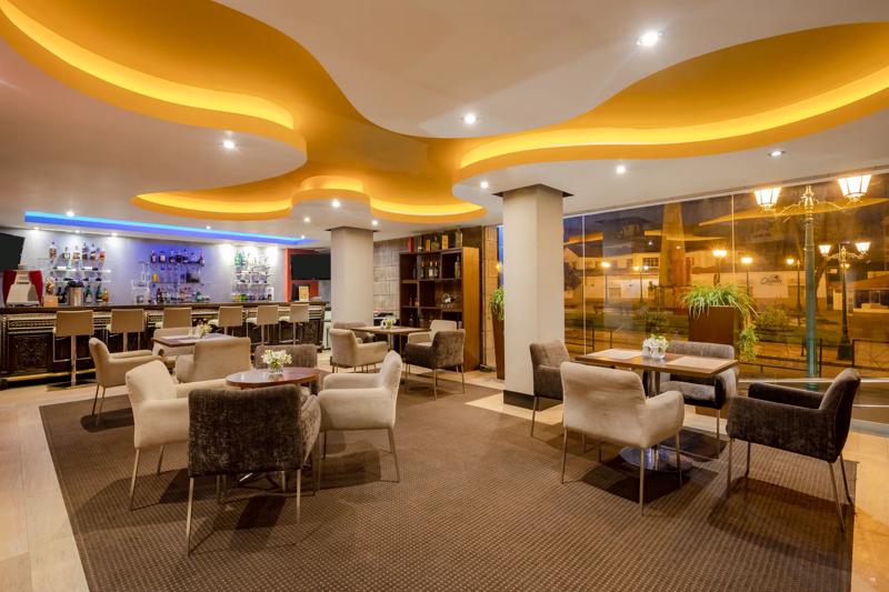 SHR_Cuzco_LobbyBar_4 - E371E578-9BDC-42D7-A1F31411F13CA86D