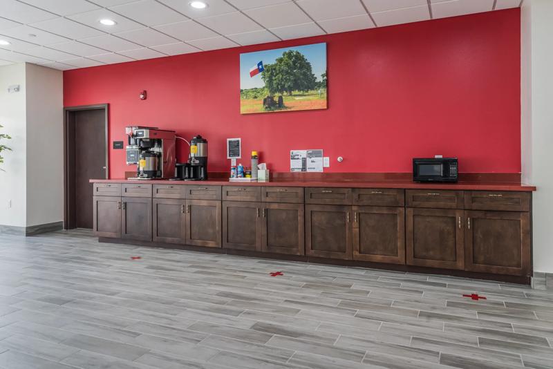 RLIS_Katy_Breakfast Area