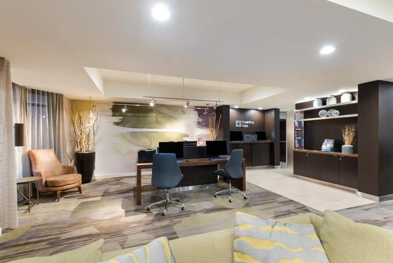SEL_TempeDowntown_Amenity_BusinessCenter - E4A05420-11D9-4801-945F3CBD935E955B