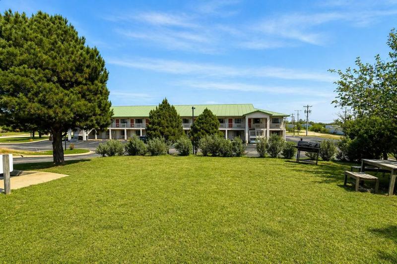 Canadas Best Value Inn