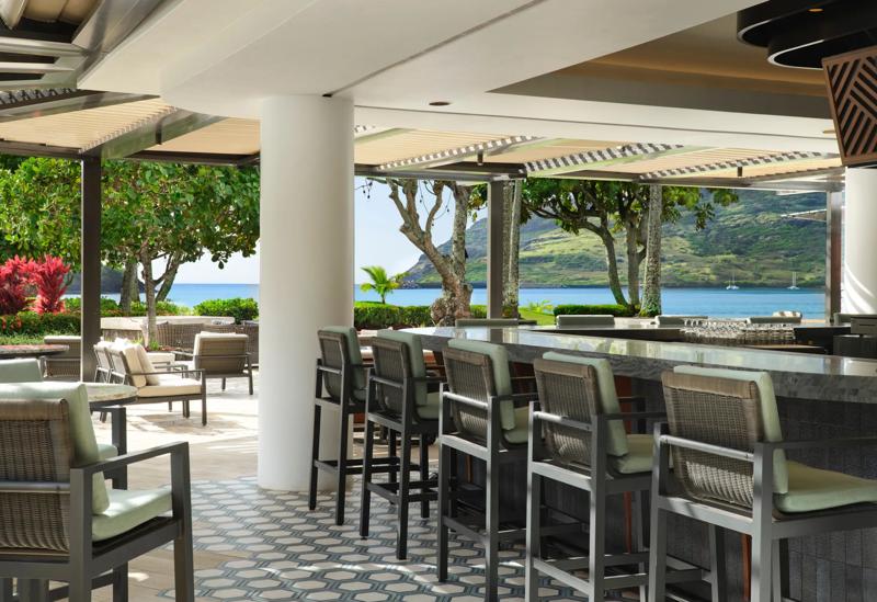 A close up of the seating at the bar at Kukui's On Kalapaki Beach