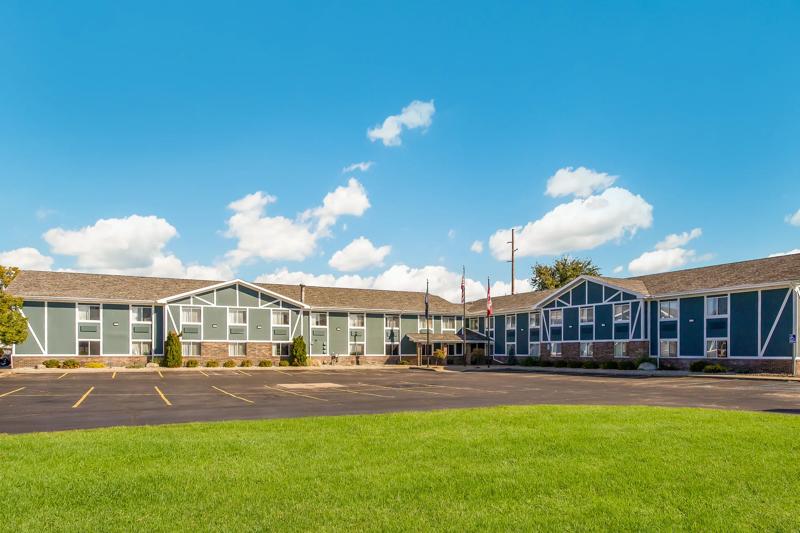 ABVI_BirchRunMI_Exterior_Front - EC293855-F0E0-4F0C-9C69C806B0B10897